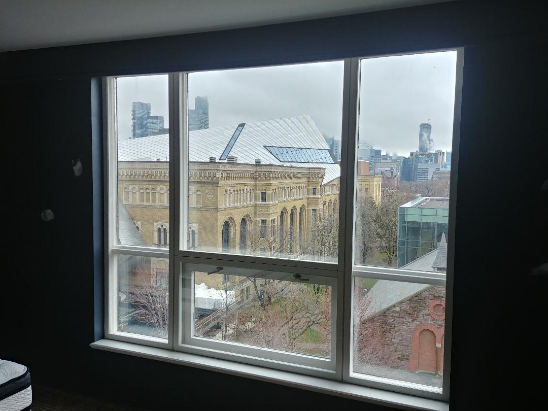 Soundproof Plexiglass Windows