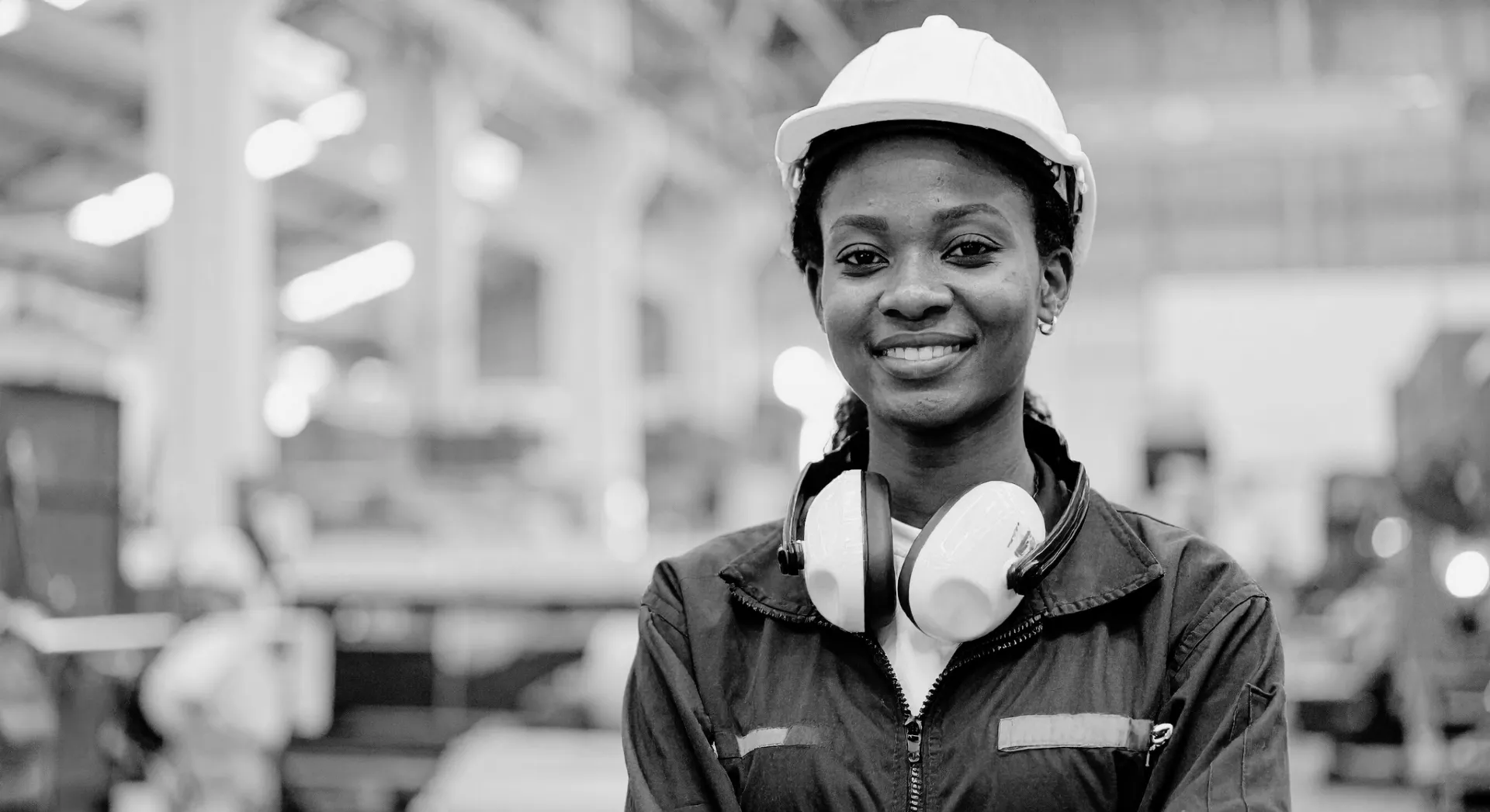 woman_standing_1920W